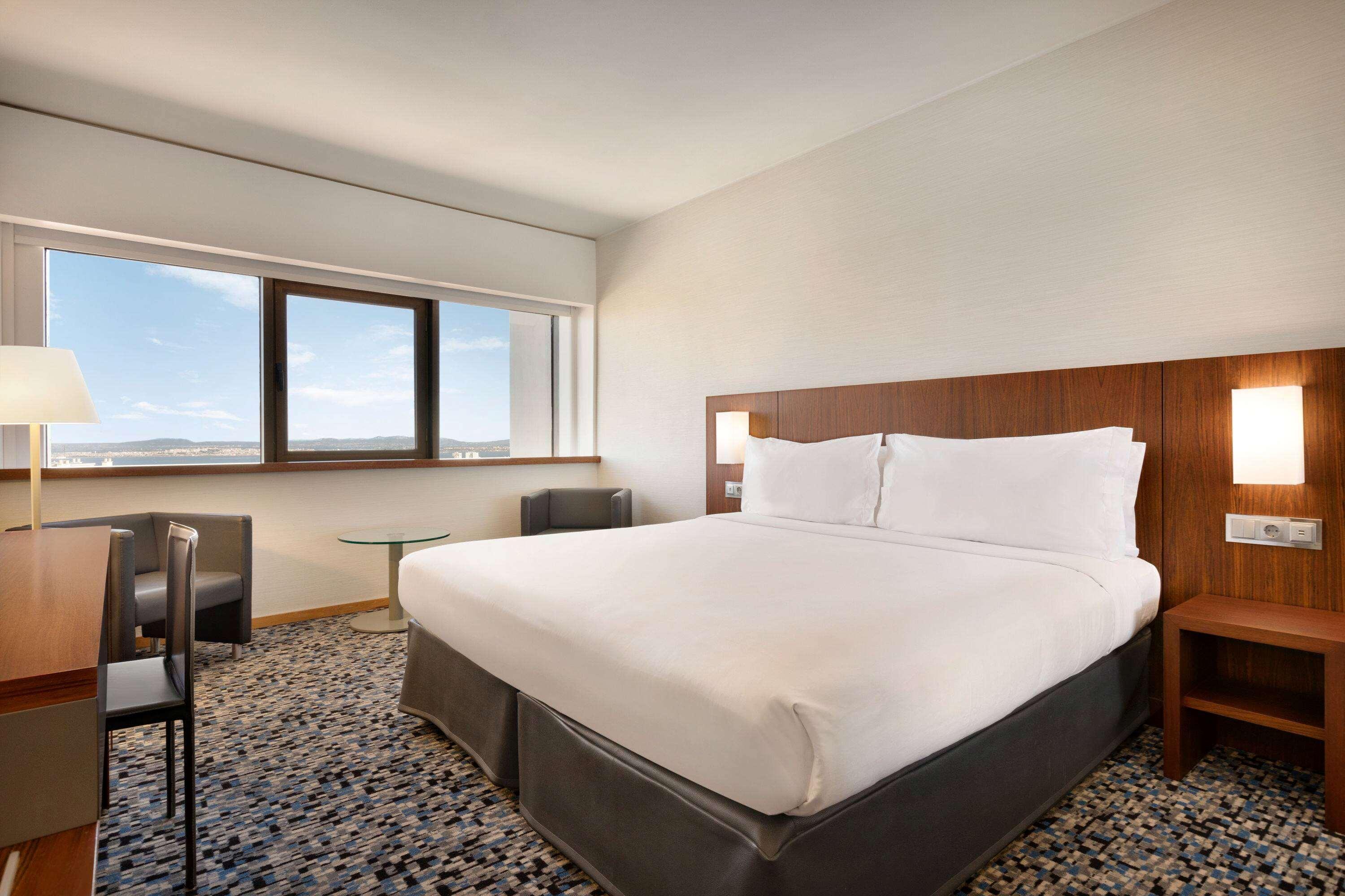 Hotel Ramada By Wyndham Lisboa