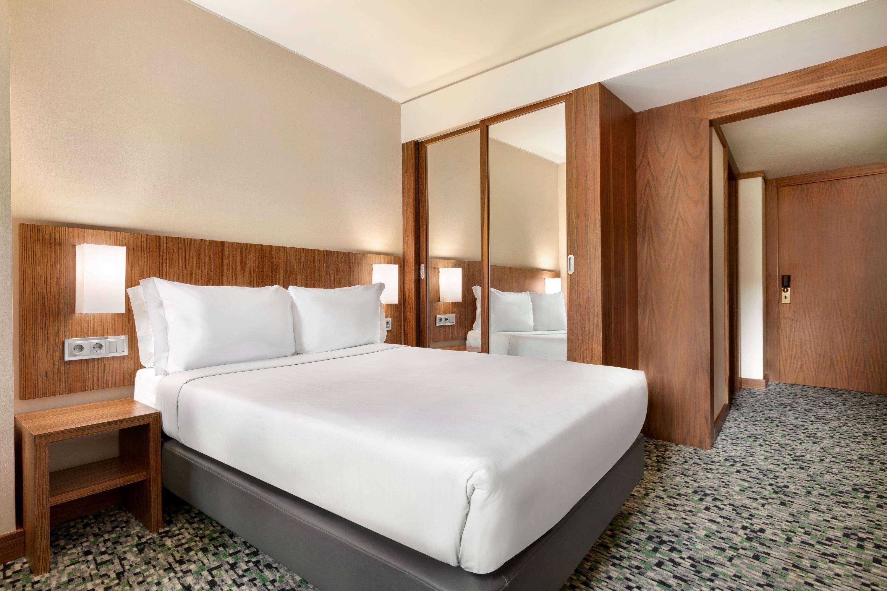 Ramada By Wyndham 4* Lisboa