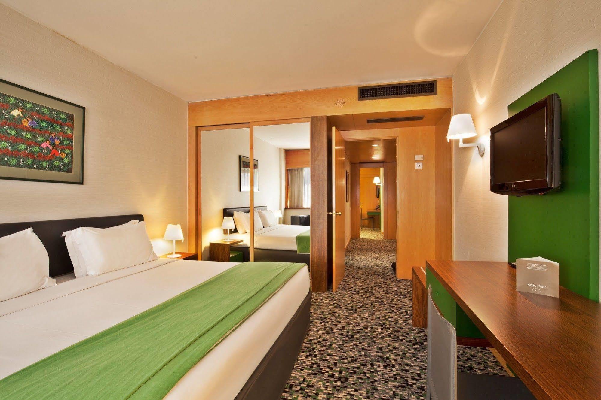 Ramada By Wyndham 4* Lisboa